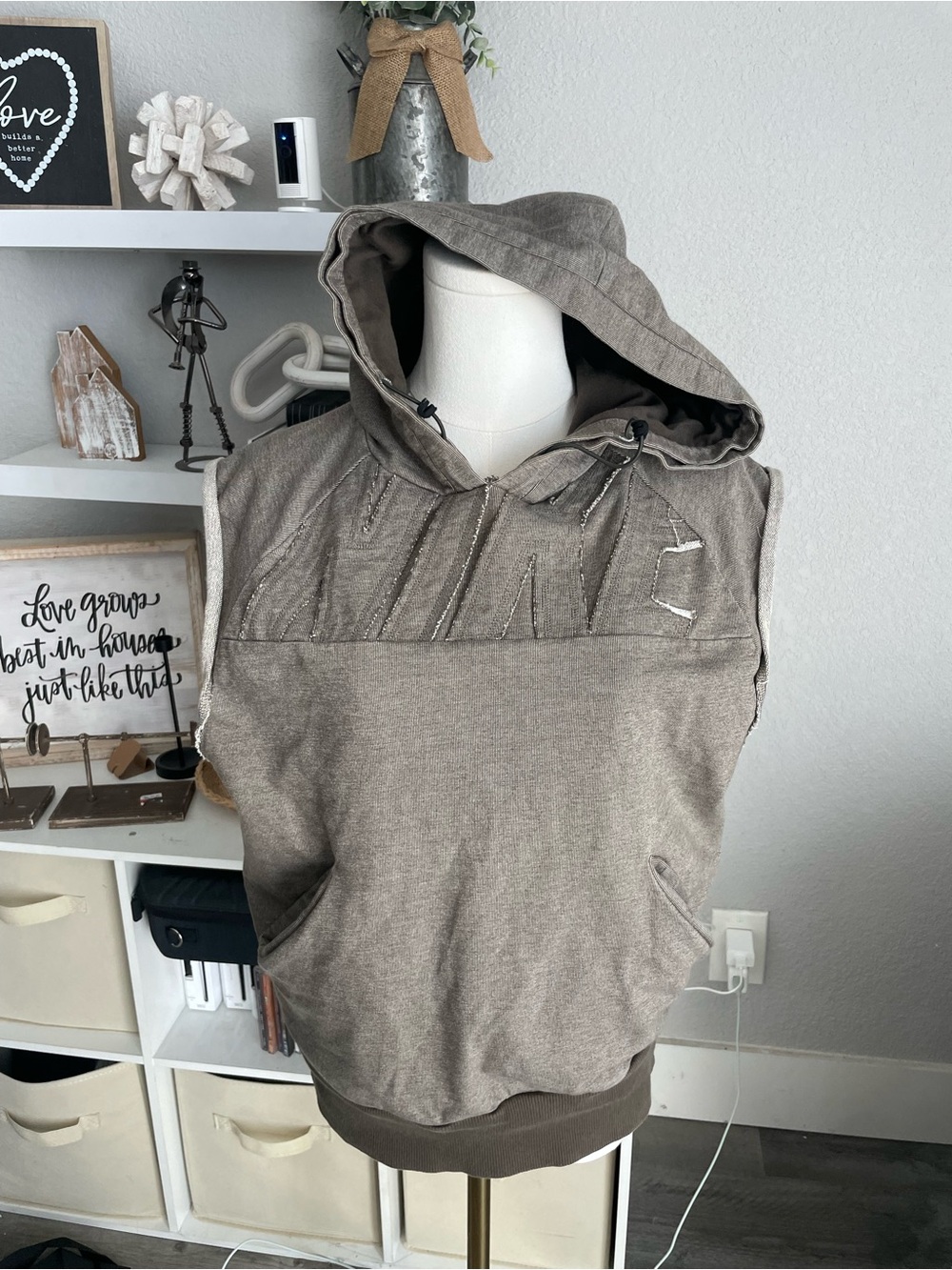Sleeveless Hooded Sweatshirt in Taupe y2k Nike